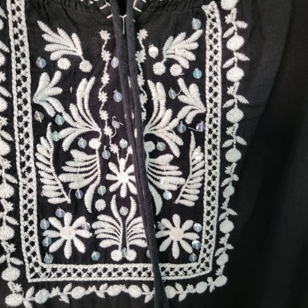 2 peasant blouses $12 for both - Picture 6 of 16